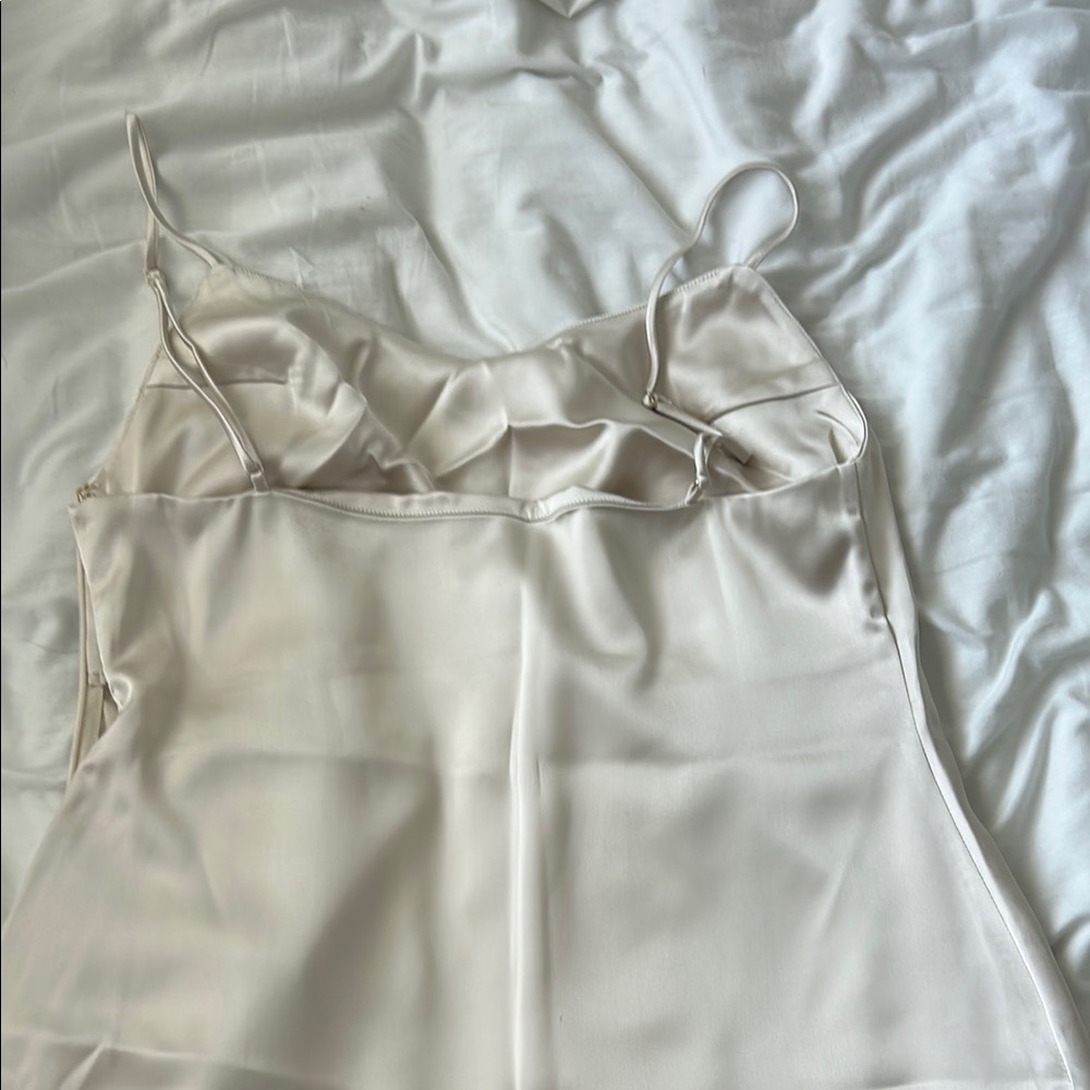 Meshko Jacinda Dress - Picture 9 of 9